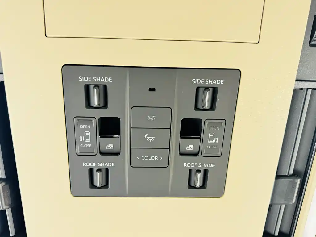 Toyota Vellfire 2024 Crown Hybrid 2.5L Supreme Executive Edition