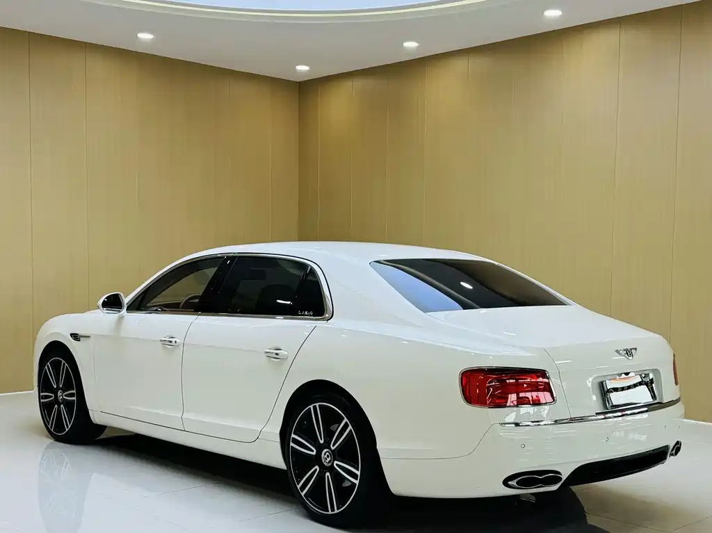 Bentley Flying Spur 2017 4.0T V8 Standard Edition