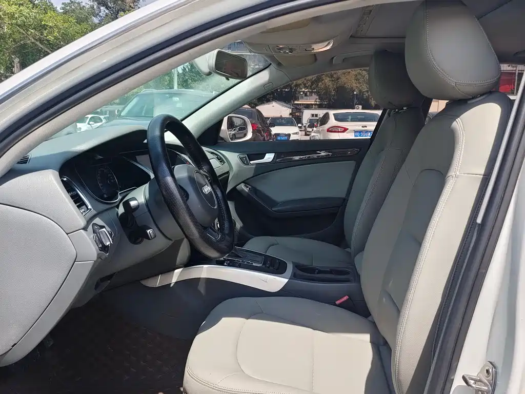 Audi A4L 2013 35 TFSI Automatic Standard
