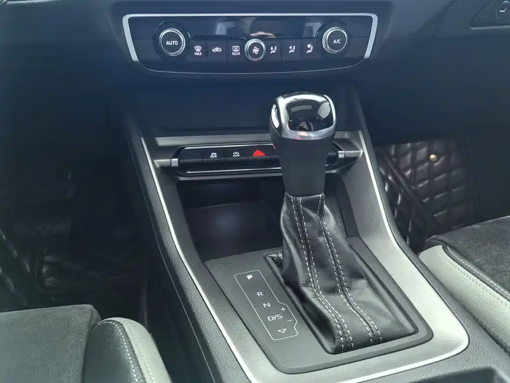 Audi Q3 2020 35 TFSI Entry Dynamic
