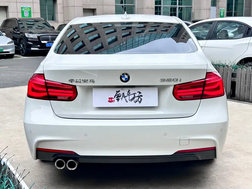 BMW 3 Series 2019 320i M Sport Package