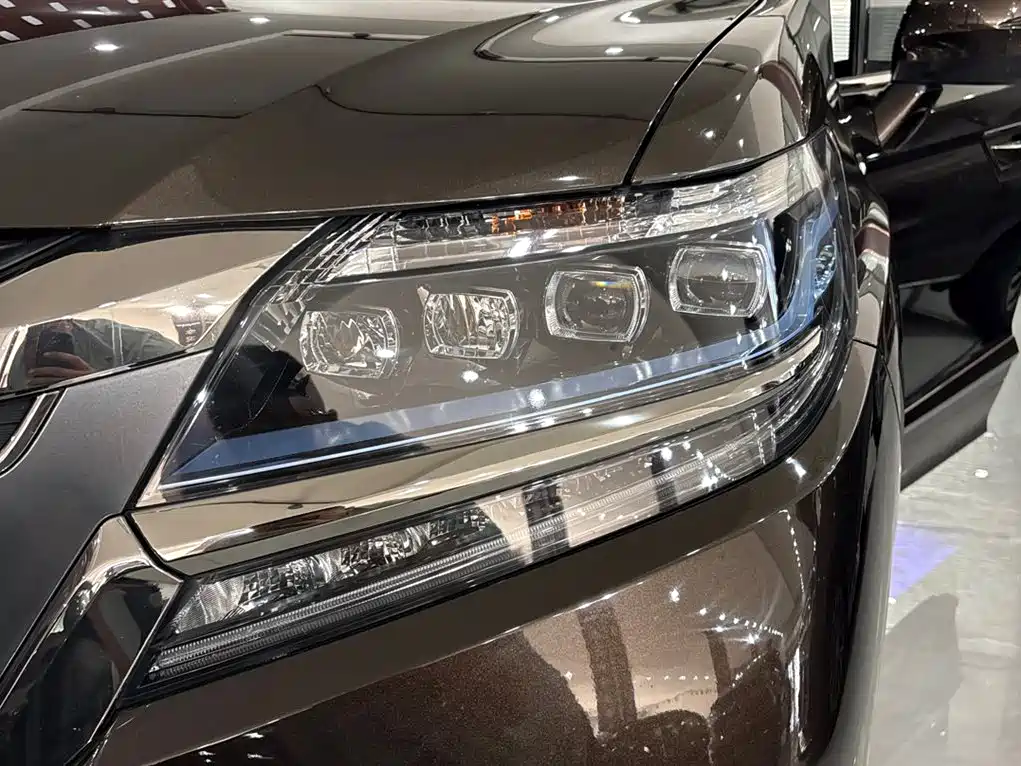 Honda Elysion 2019 2.0L Hybrid Luxury Edition