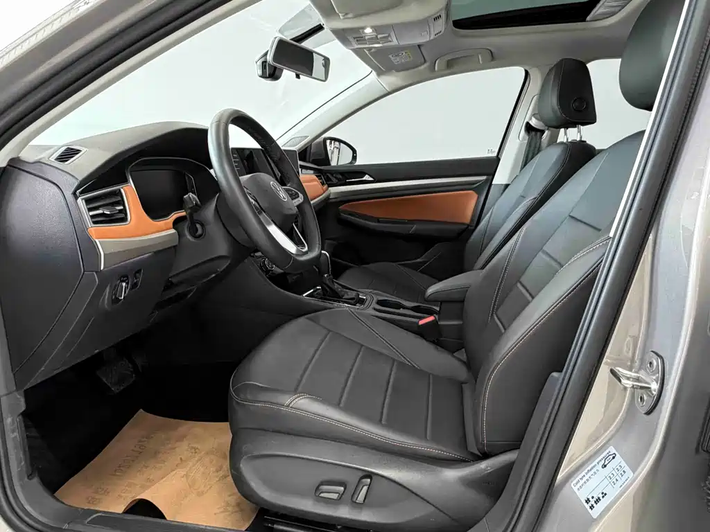 Bora 2023 200TSI DSG Zhixing PRO
