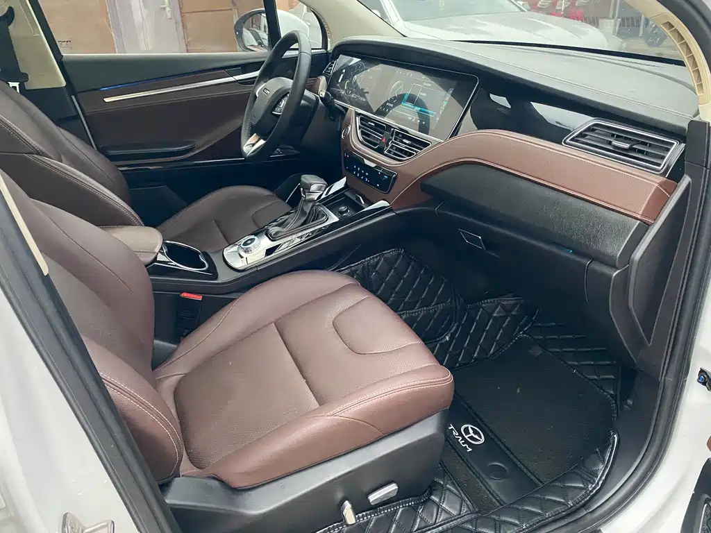 Tram S70 2018 1.5T Automatic Luxury 7-Seater