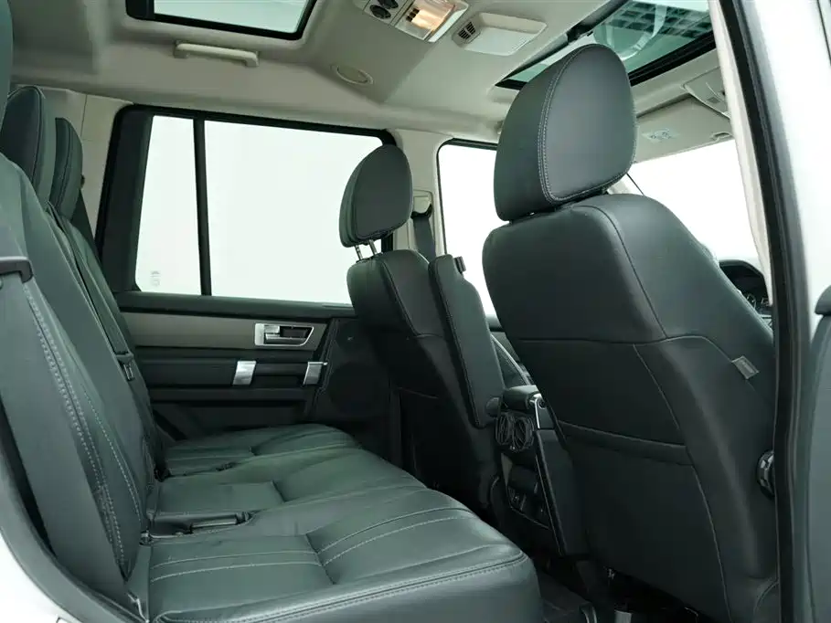 Land Rover Discovery 2016 3.0 SDV6 HSE Black Edition Diesel