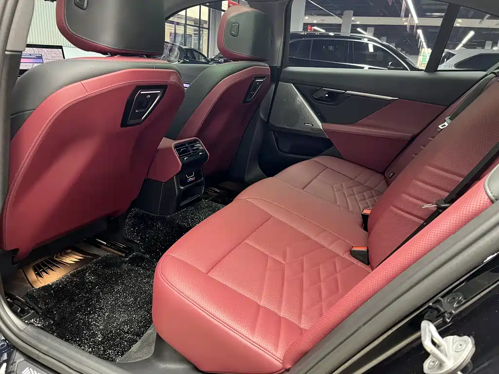 BMW i5 2025 eDrive 40L M Sport Package