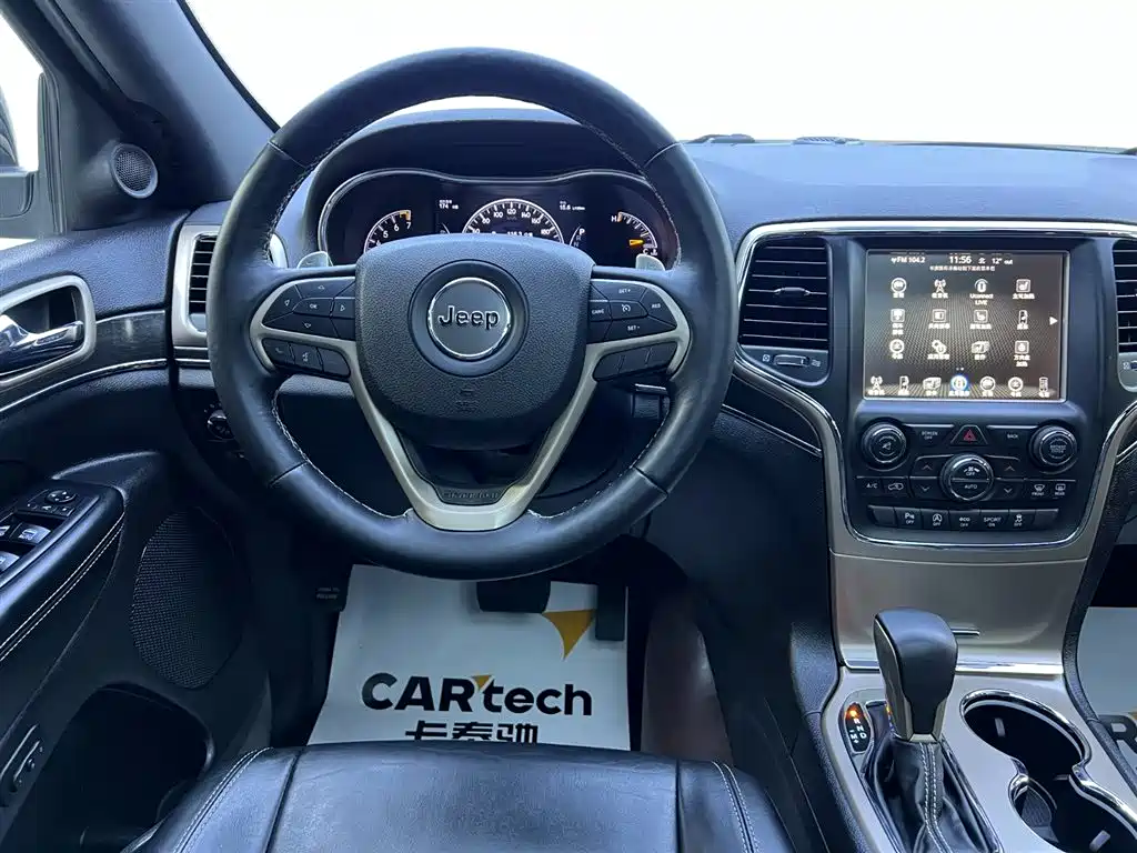 Jeep Grand Cherokee 2017 3.6L Elite Navigation Edition