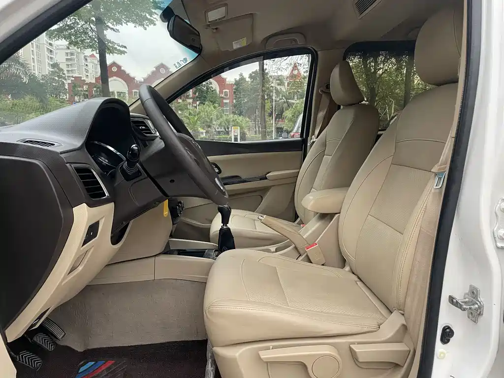 Wuling Hongguang 2015 1.5L S1 Comfort National V