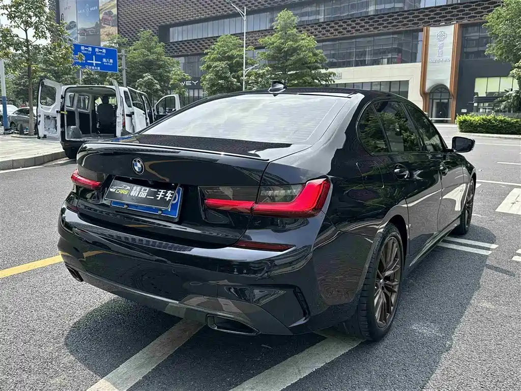 BMW 3 Series 2020 325Li M Sport Night Edition - фото 7