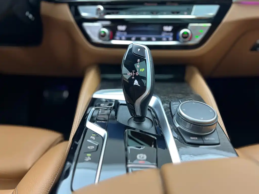 BMW 6 Series GT 2021 630i M Sport Package - фото 7