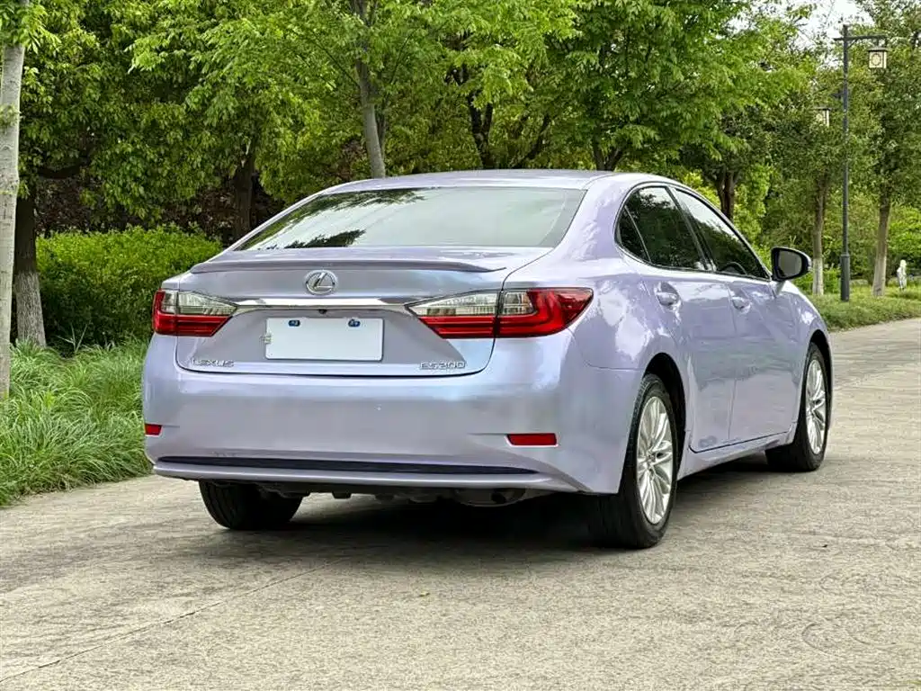 Lexus ES 2015 200 Elite Edition