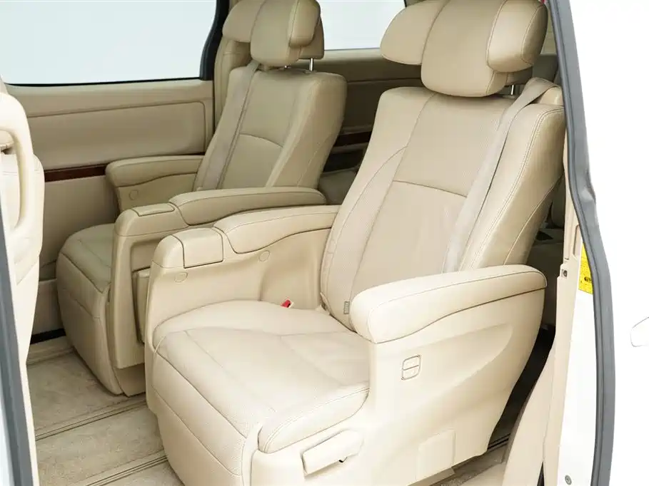Toyota Alphard 2011 3.5L Luxury Edition