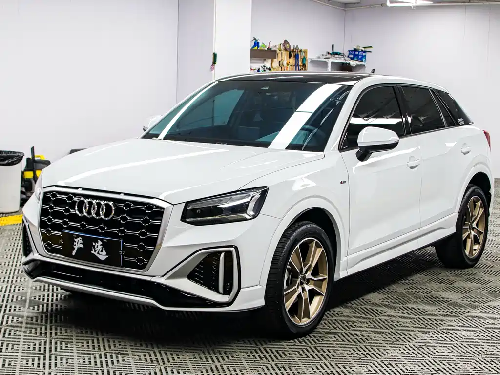 Audi Q2L 2022 35 TFSI Fashion Dynamic Edition