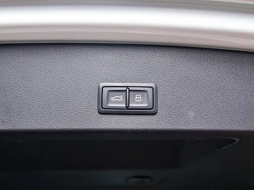 Audi Q2L 2022 35 TFSI Fashion Dynamic Edition