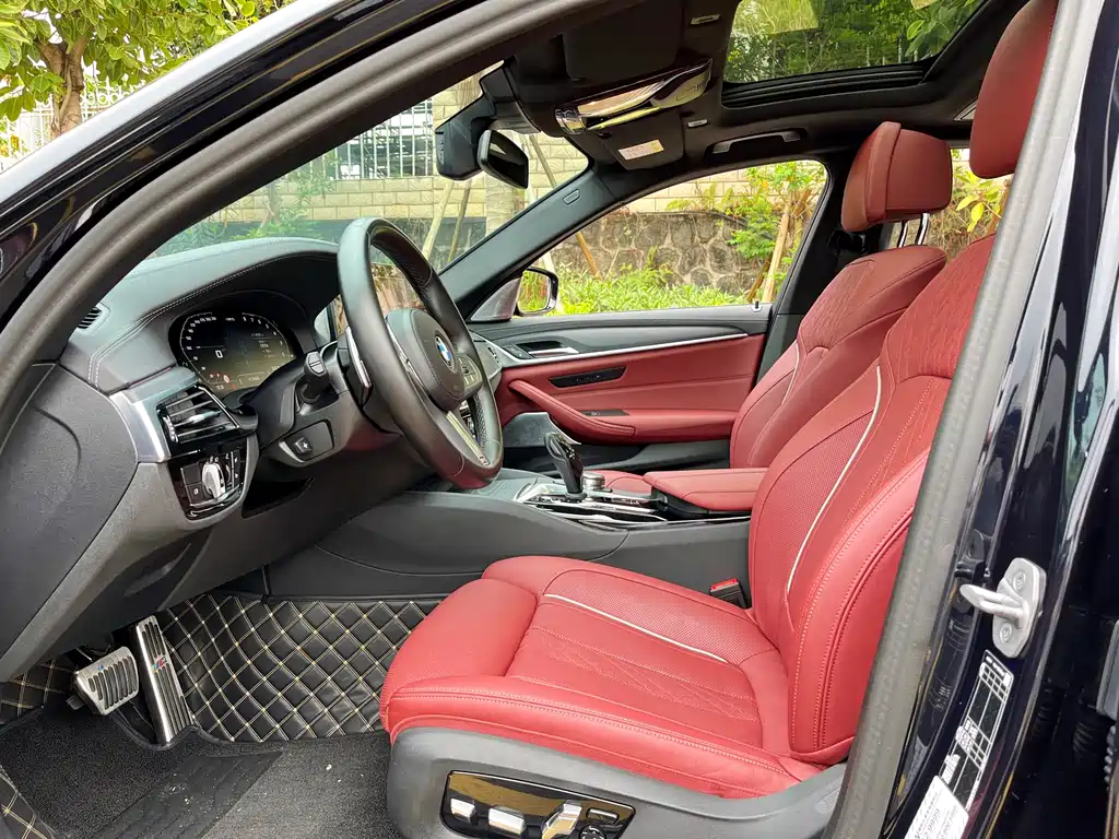 BMW 5 Series 2023 530Li Exclusive Edition M Sport Package - фото 4