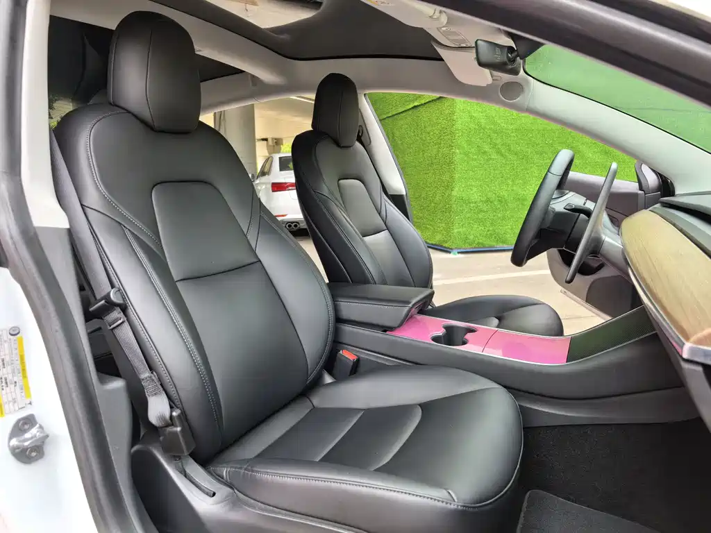 Model 3 2020 Long Range Rear-Wheel Drive