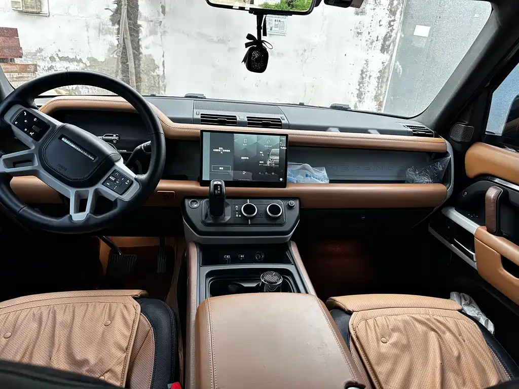 Land Rover Defender 2023 110 3.0T P400 X-DYNAMIC HSE