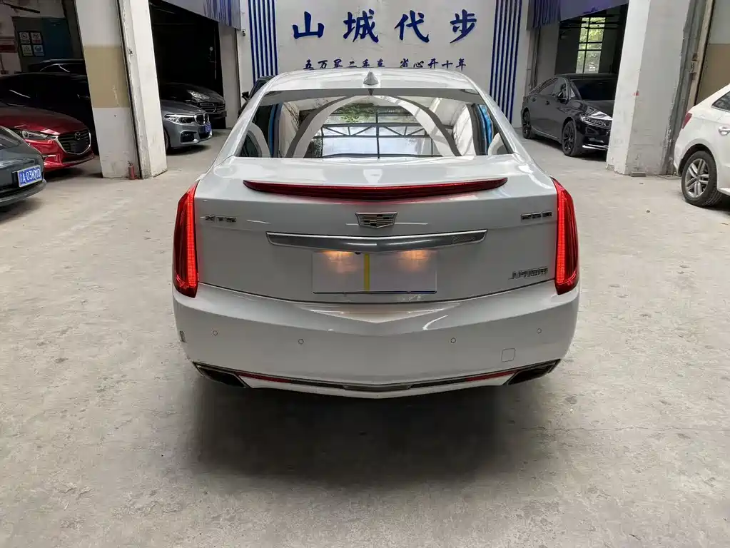 Cadillac XTS 2017 28T Technology