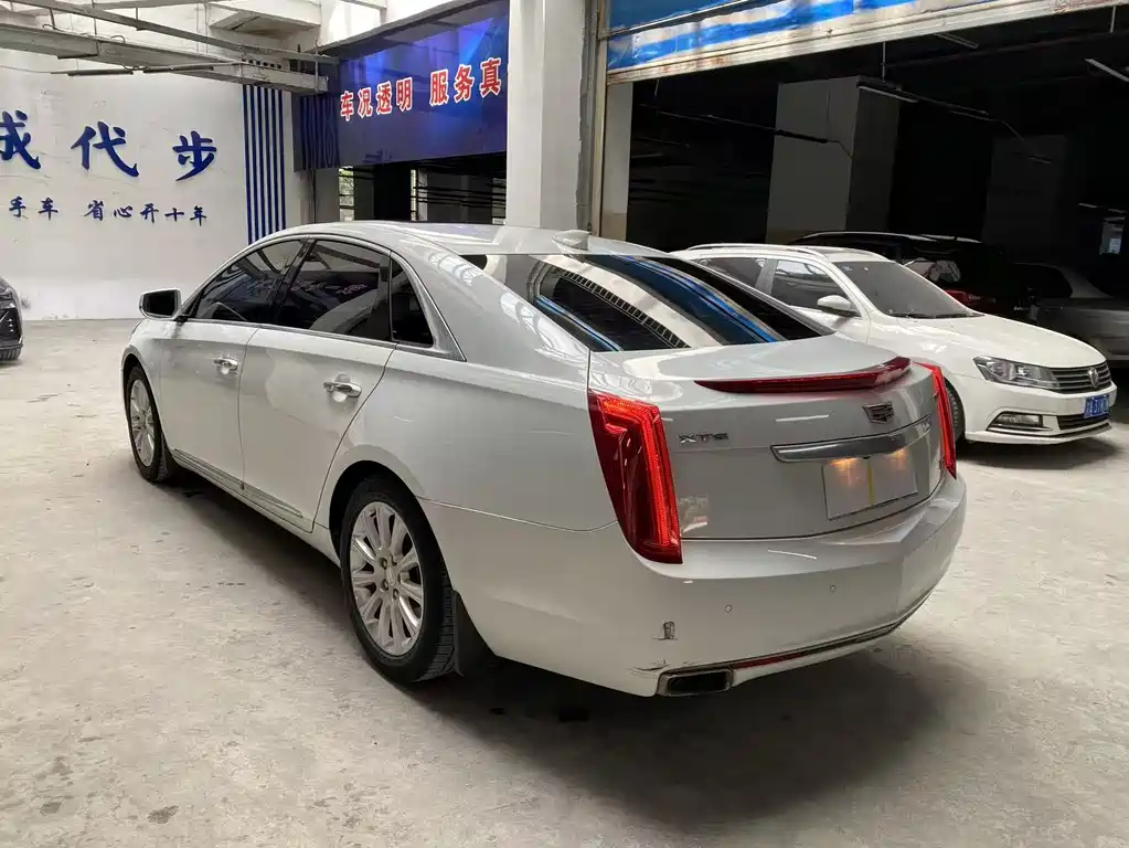Cadillac XTS 2017 28T Technology