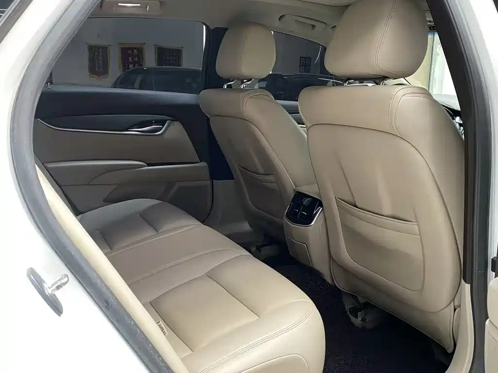 Cadillac XTS 2017 28T Technology