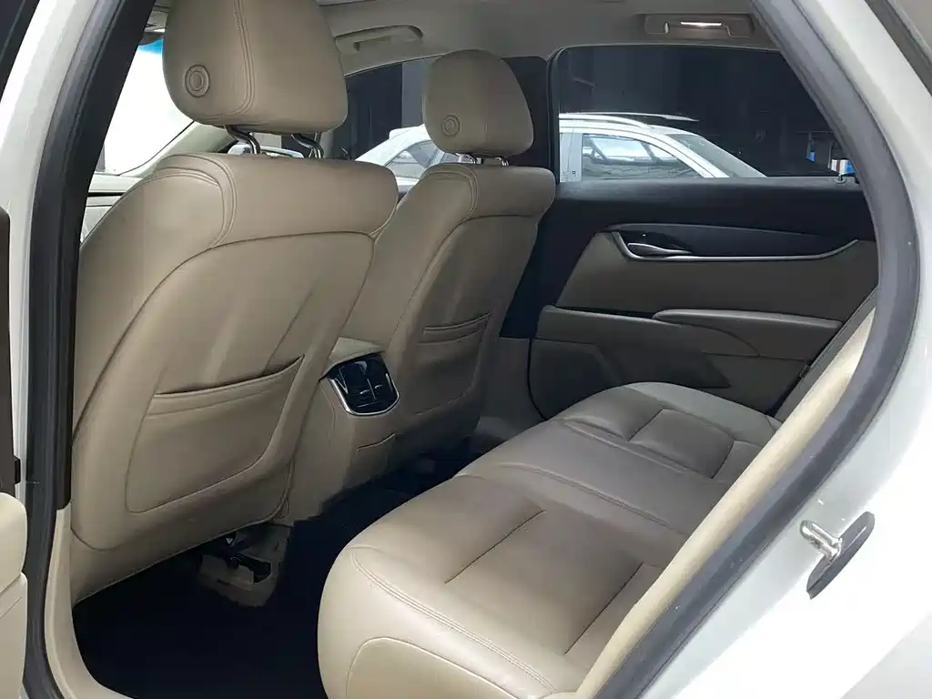 Cadillac XTS 2017 28T Technology