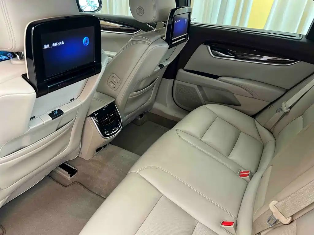 Cadillac XTS 2015 28T Luxury