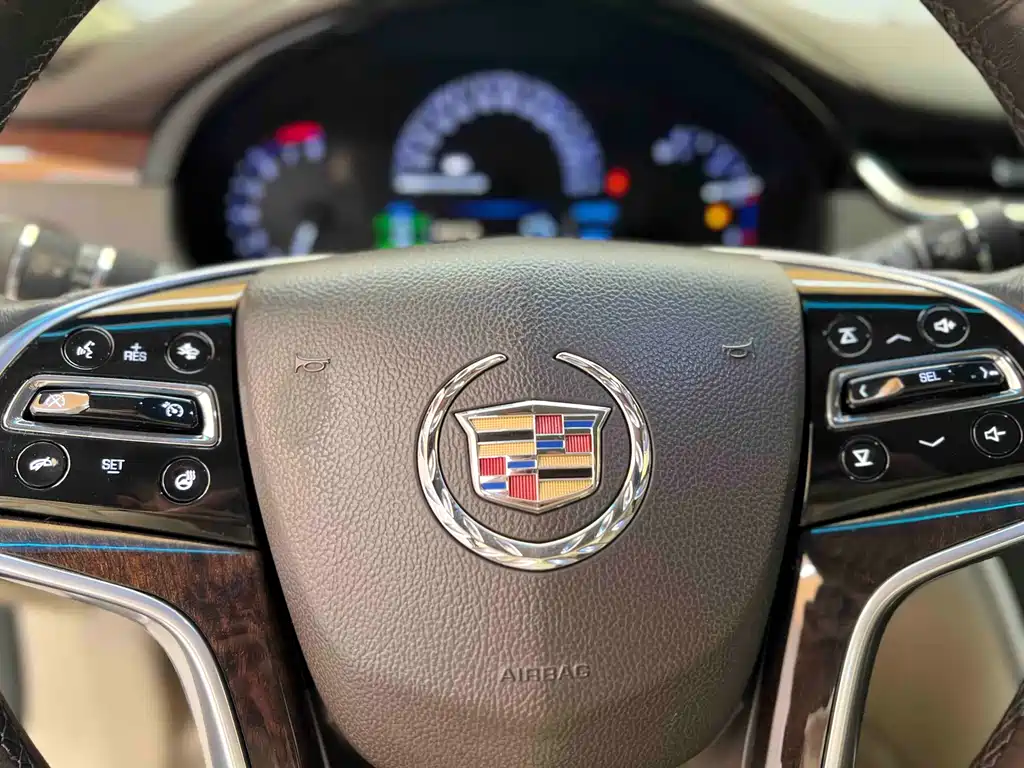 Cadillac XTS 2015 28T Luxury