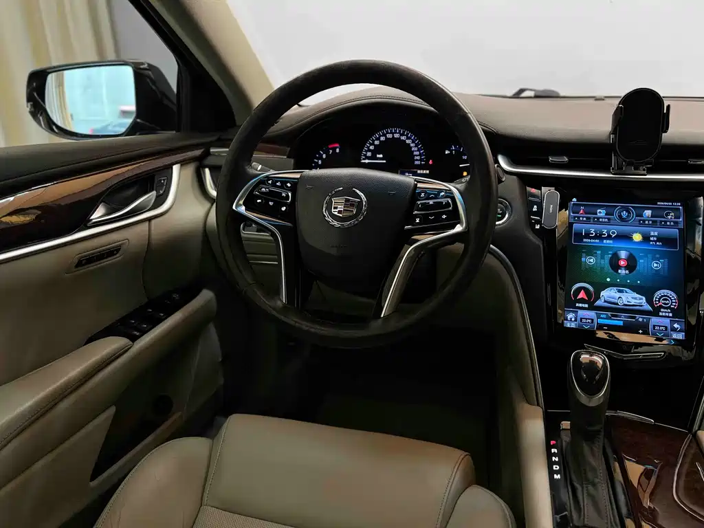 Cadillac XTS 2015 28T Luxury