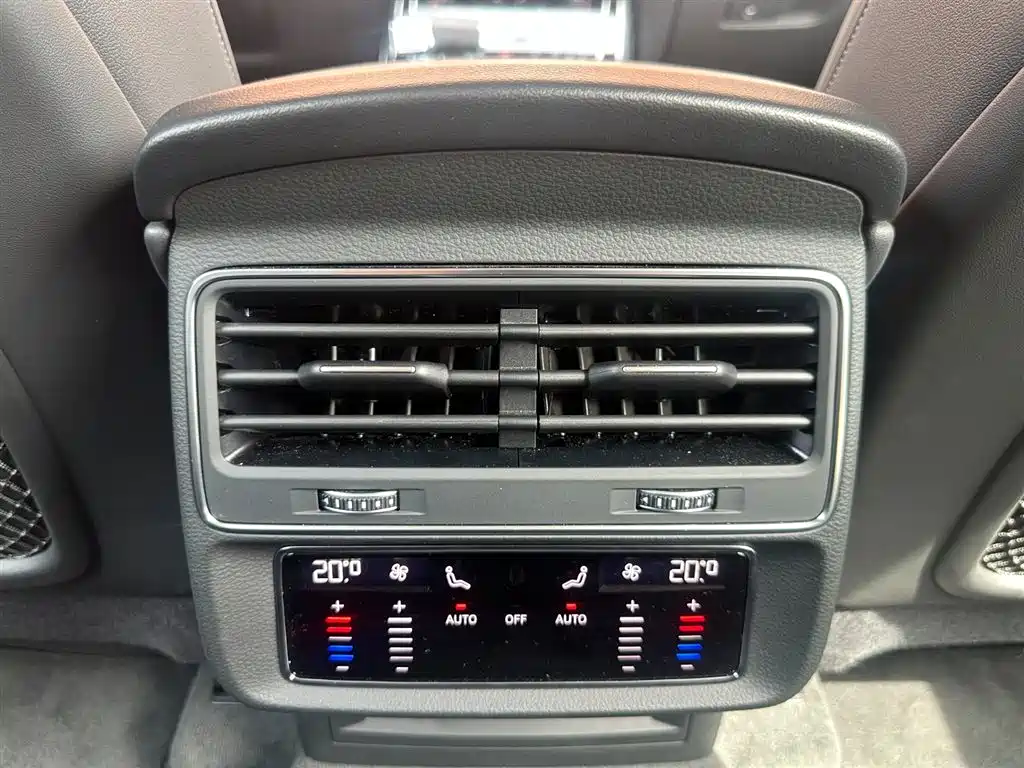 Audi Q8 2024 55 TFSI Luxury Dynamic