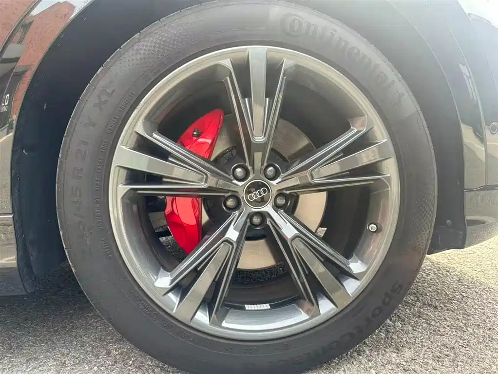 Audi Q8 2024 55 TFSI Luxury Dynamic