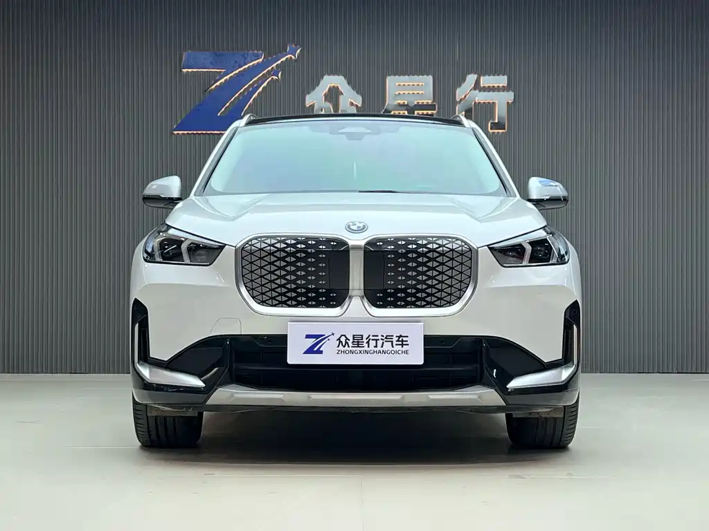BMW iX1 2023 eDrive25L X Design Package