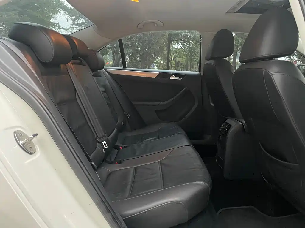 Volkswagen Sagitar 2014 1.4TSI Automatic Luxury Edition