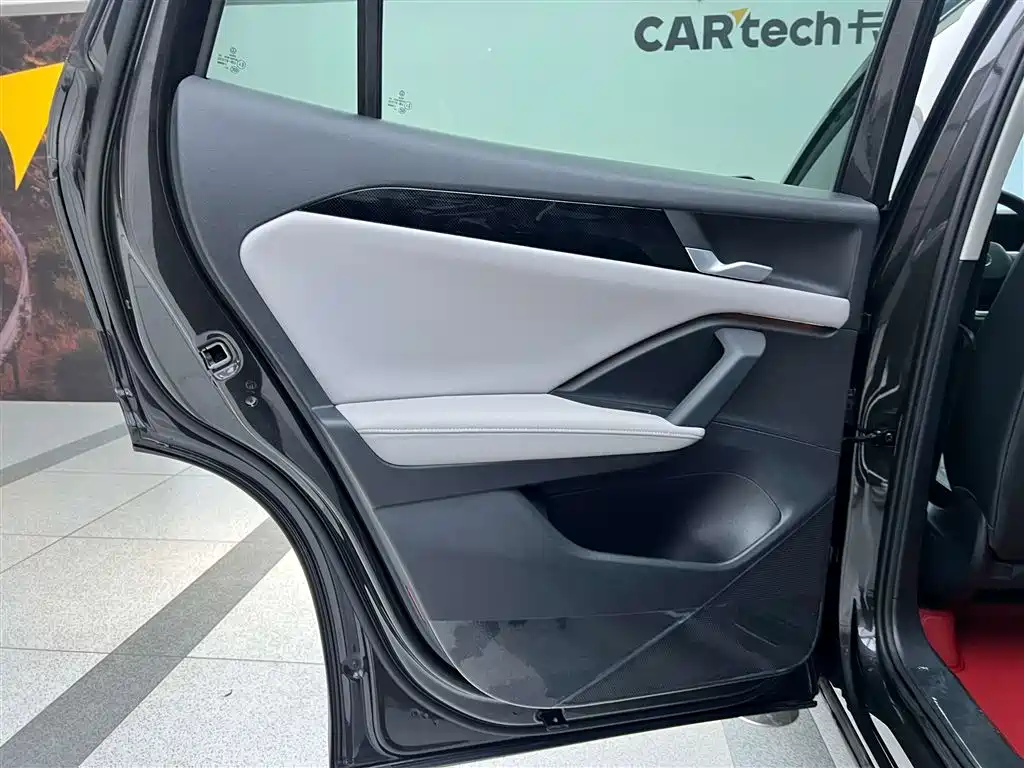 Tayron L 2025 330TSI 2WD Elite