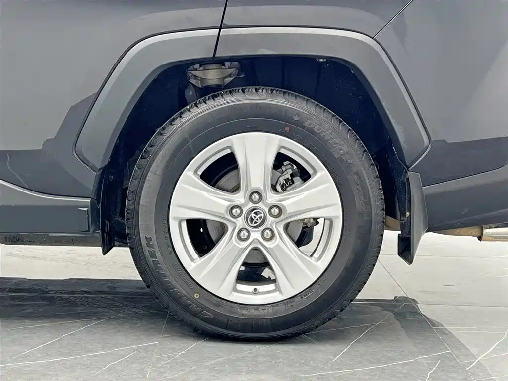 Toyota RAV4 2020 2.0L CVT FWD Urban Edition