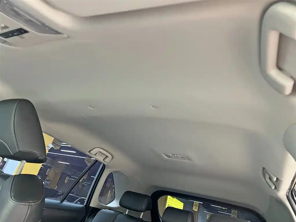 Toyota RAV4 2020 2.0L CVT FWD Urban Edition
