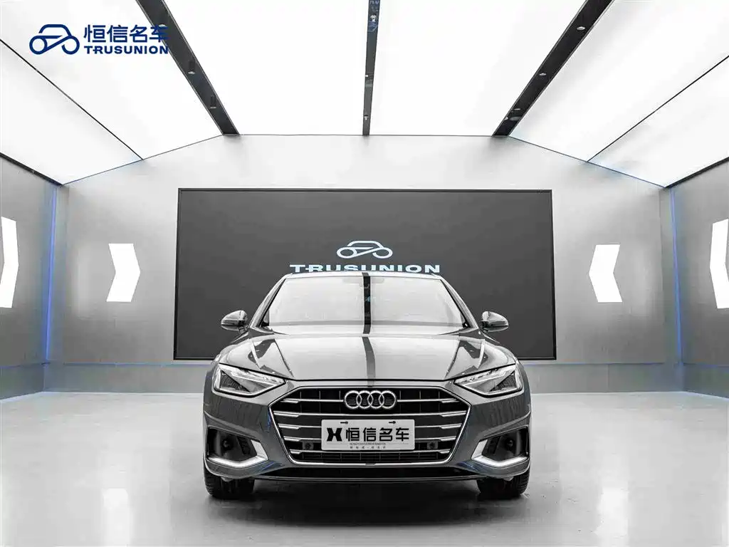 Audi A4L 2022 40 TFSI Luxury Elegant Edition