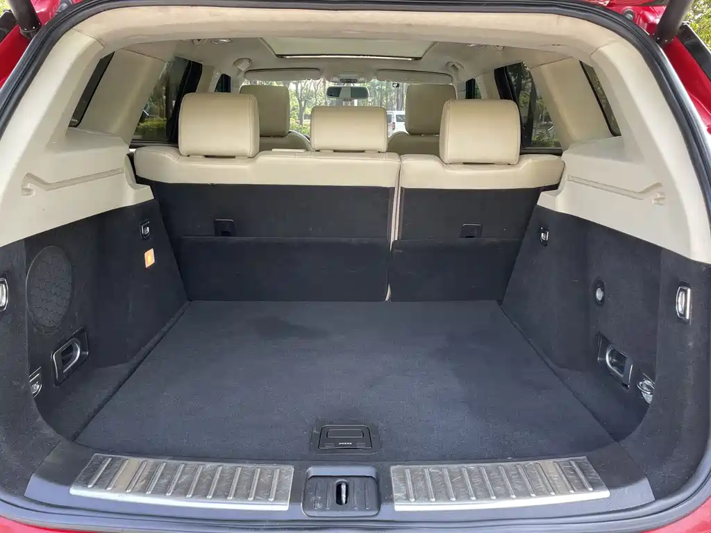 Zotye T700 2017 1.8T DCT Premium Edition