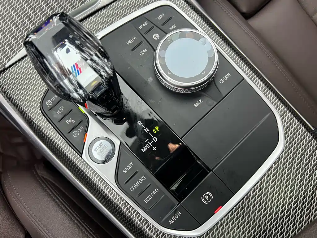 BMW 3 Series 2021 325i M Sport Night Edition - фото 14