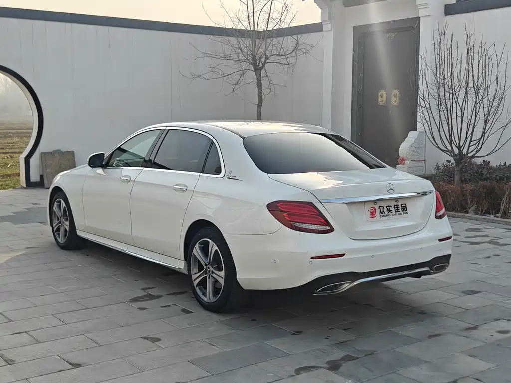 Mercedes-Benz E-Class 2016 E 200 L Sport