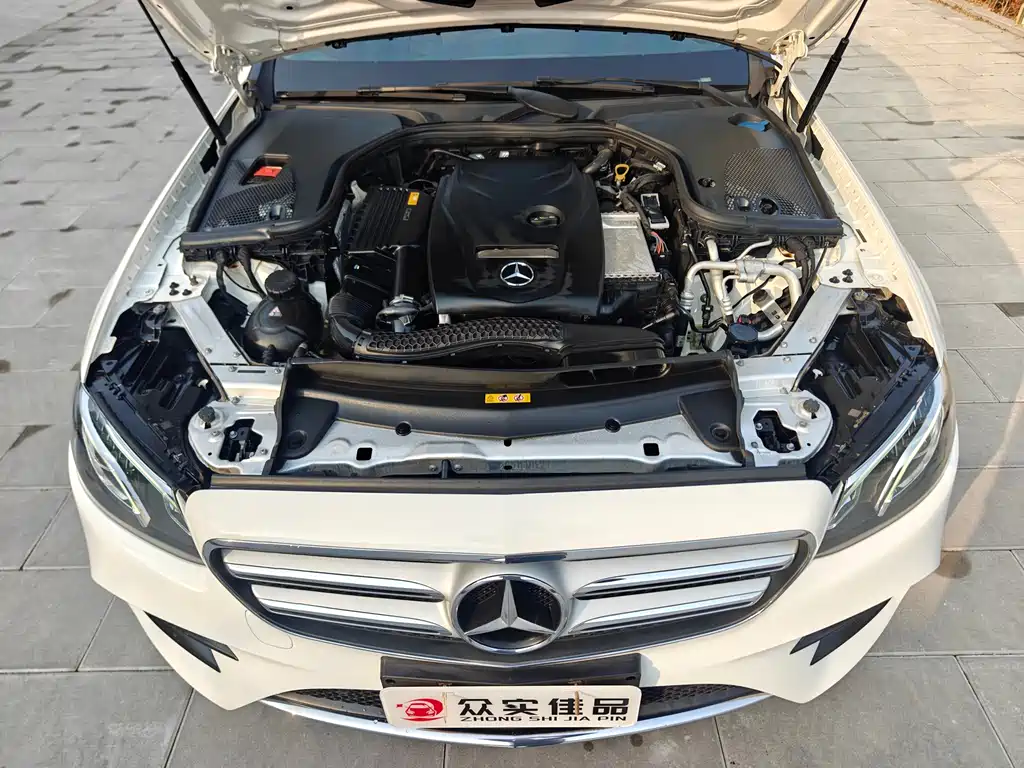 Mercedes-Benz E-Class 2016 E 200 L Sport