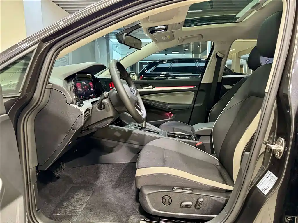 Golf 2023 Facelift 280TSI DSG Pro