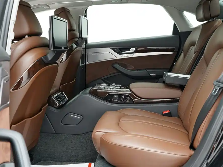 2017 Audi A8L 50 TFSI quattro Prestige