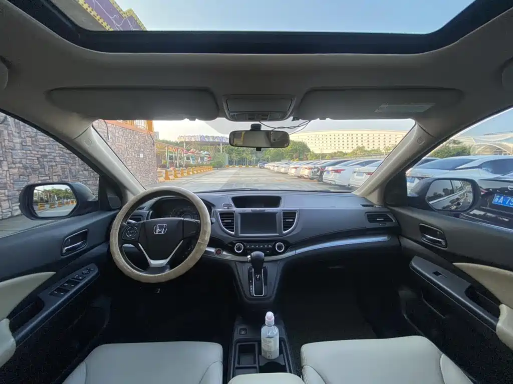 Honda CR-V 2015 2.0L FWD Fashion Edition