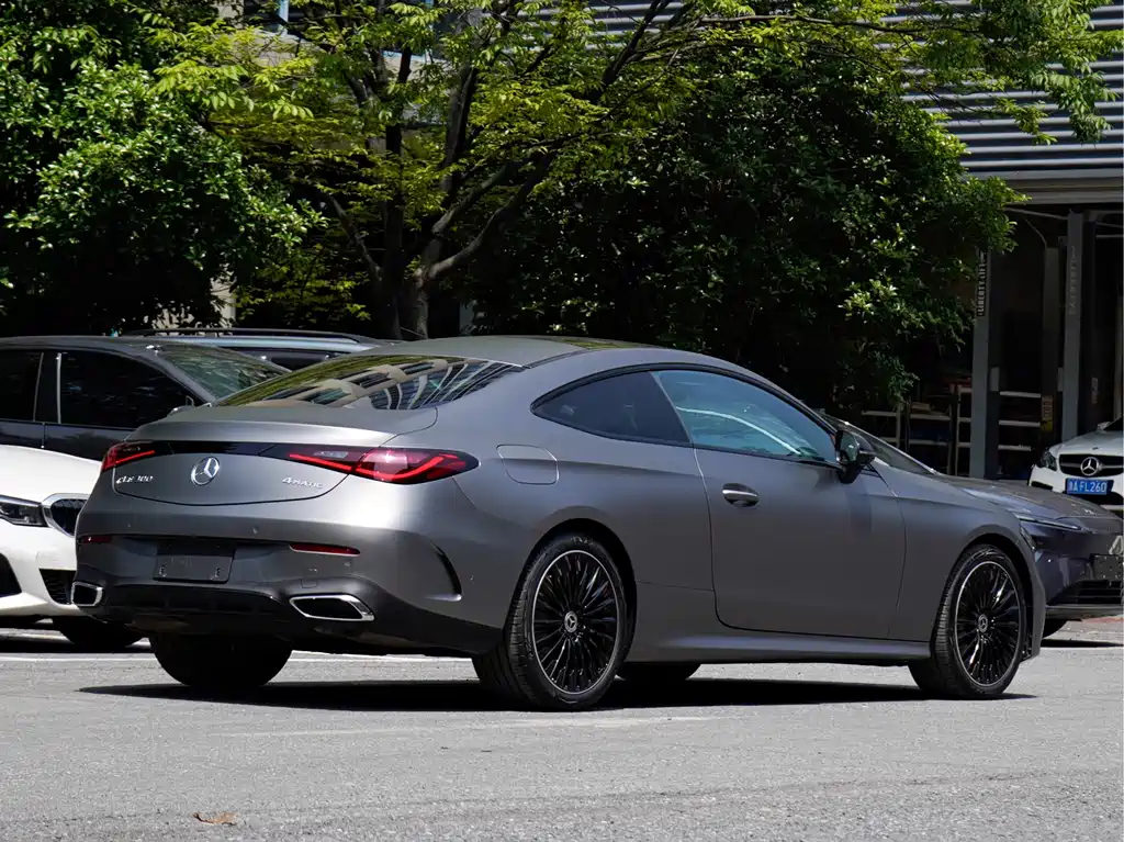 Mercedes-Benz CLE 300 4MATIC Luxury Coupe