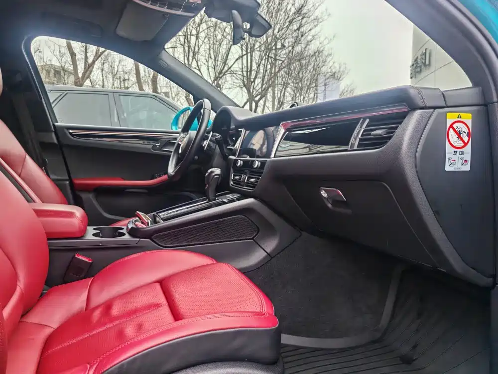 2022 Porsche Macan S 2.9T
