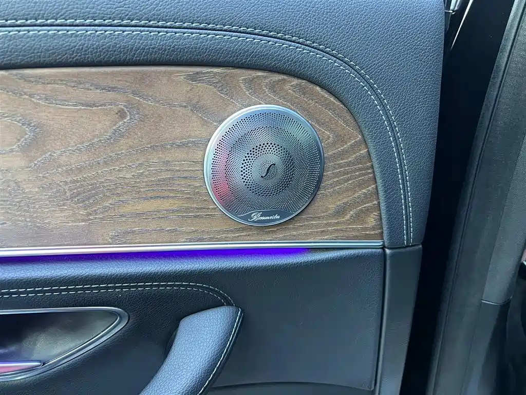 Mercedes-Benz E-Class 2016 E 300 L Fashion