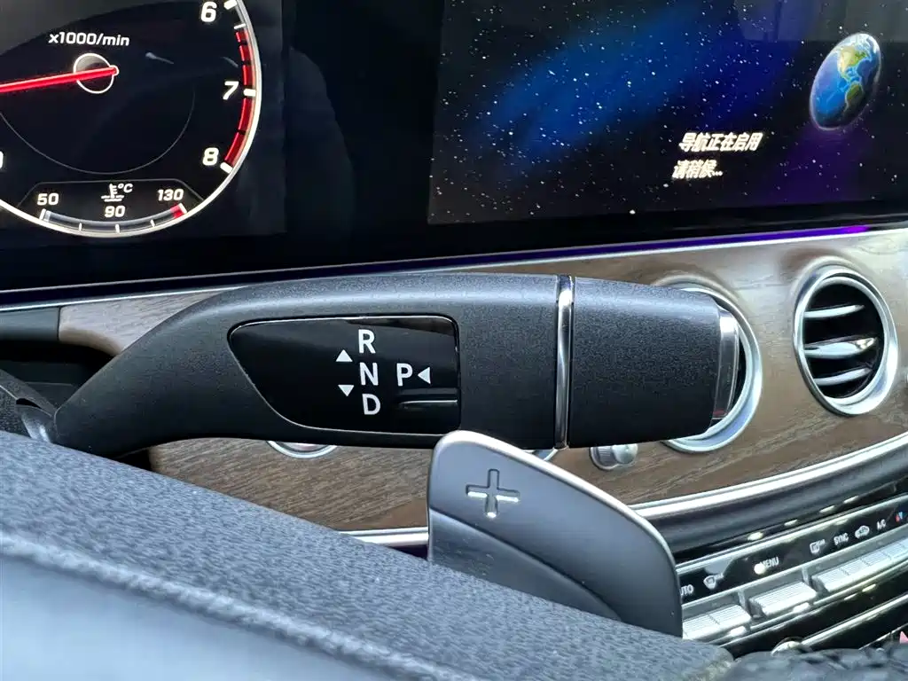 Mercedes-Benz E-Class 2016 E 300 L Fashion