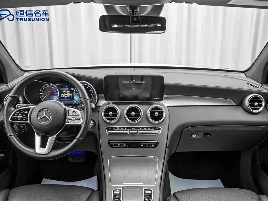 Mercedes-Benz GLC Coupe 2021 GLC 300 4MATIC Coupe SUV