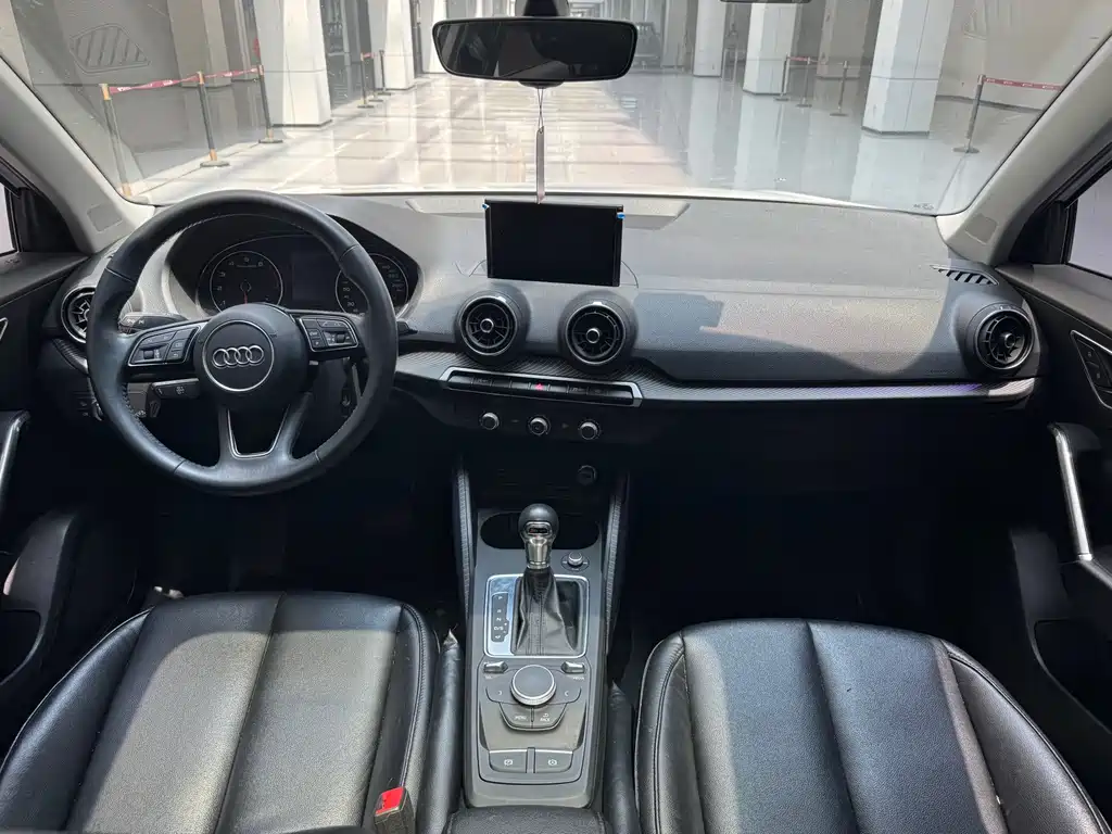 Audi Q2L 2020 35 TFSI Entry Dynamic