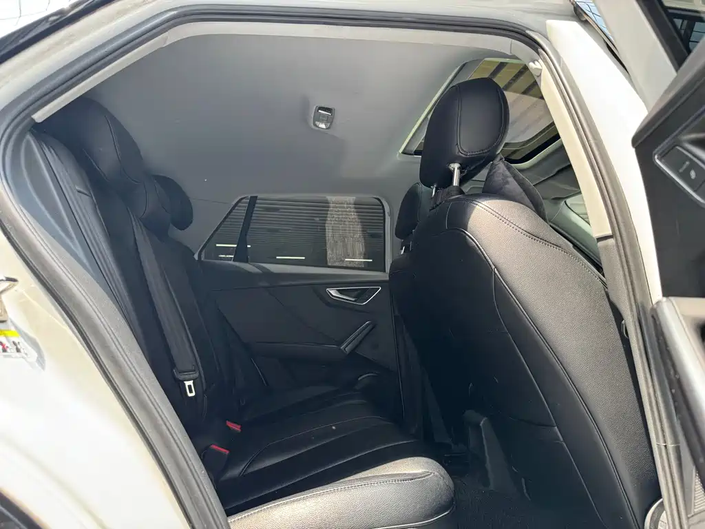 Audi Q2L 2020 35 TFSI Entry Dynamic